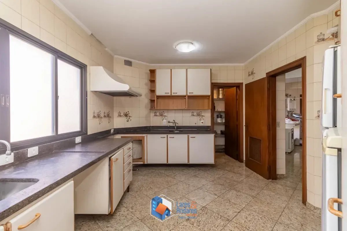 Imagem Apartamento para venda em Real Parque com 5 quartos, sendo 4 suítes, 292m²