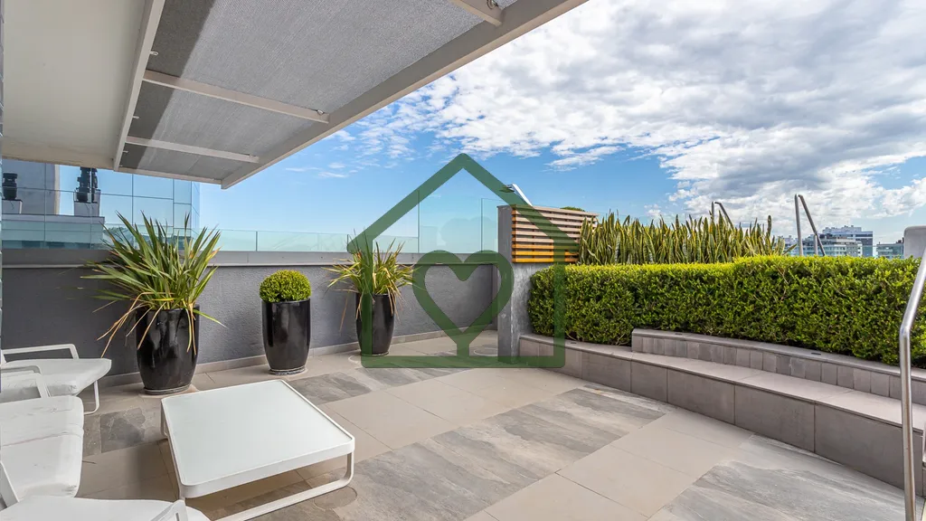Imagem Junto ao Iguatemi e Parque Germânia! 
 
Apartamento semi mobiliado com, 76,78 m² privativos, ampla...