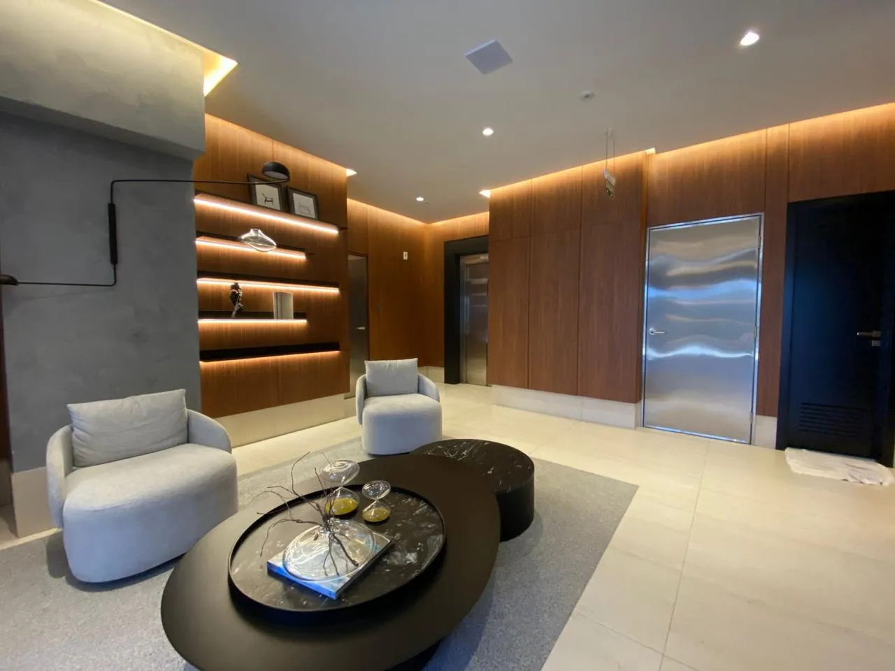 Imagem Apartamento com vista para o mar à venda com 84m2 por R$ 3.000.000,00