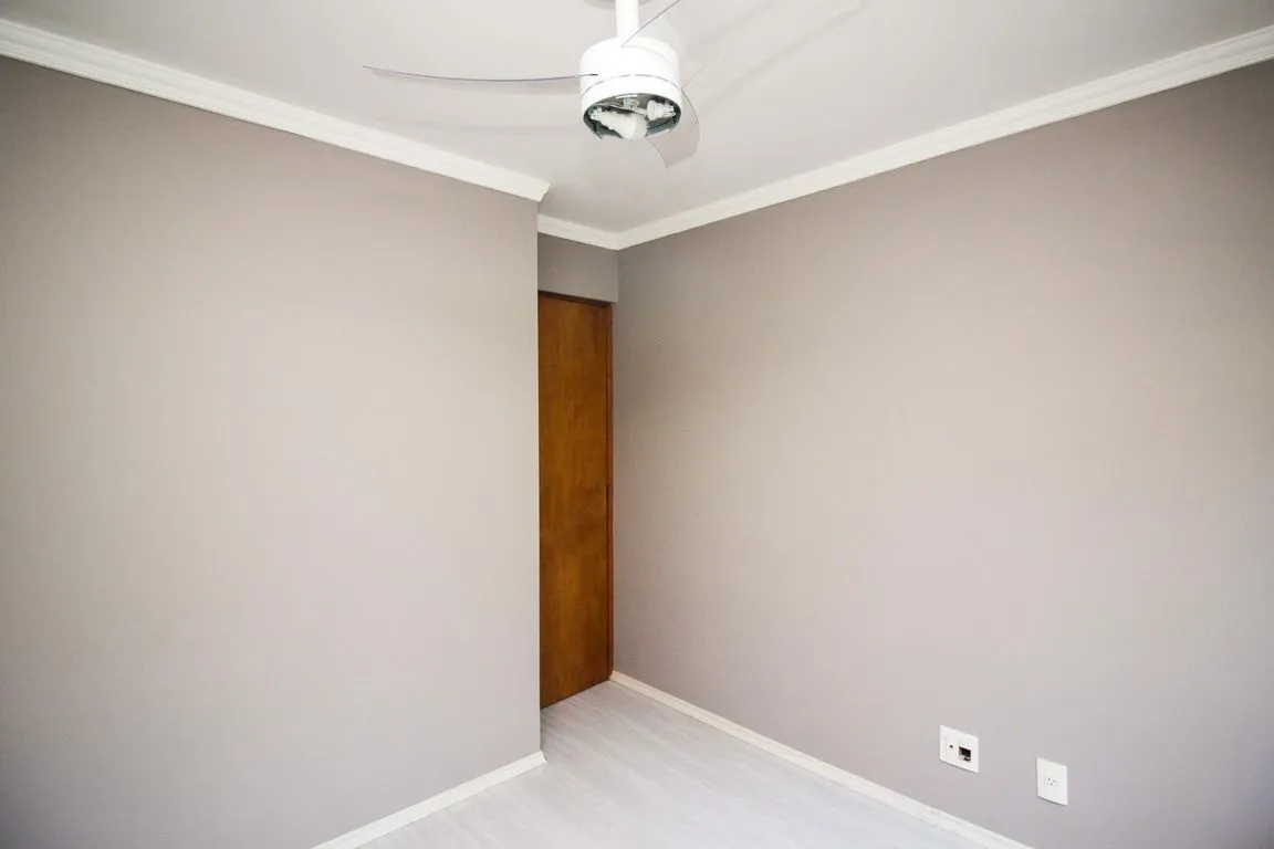Imagem Apartamento de 2 dormitórios, 1 suíte, closet e 2 vagas de garagem .