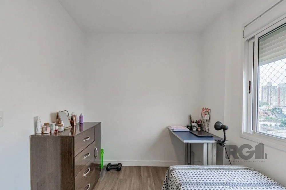Imagem Apartamento 50m² - 2 dormitórios e 1 vaga no bairro Partenon