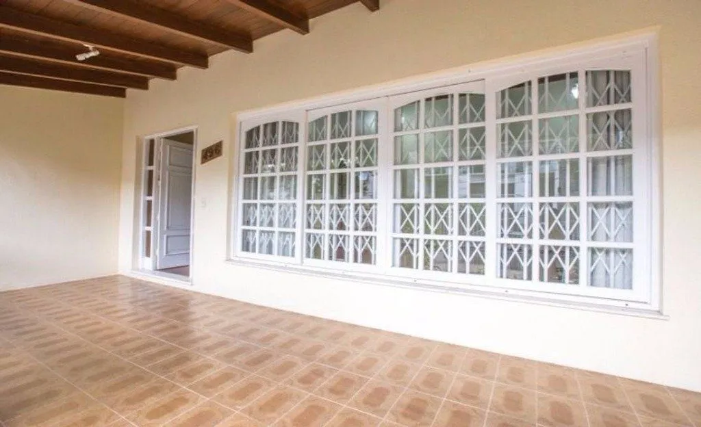 Imagem Casa para Venda - 309m², 3 dormitórios, sendo 1 suites, 3 vagas - Medianeira