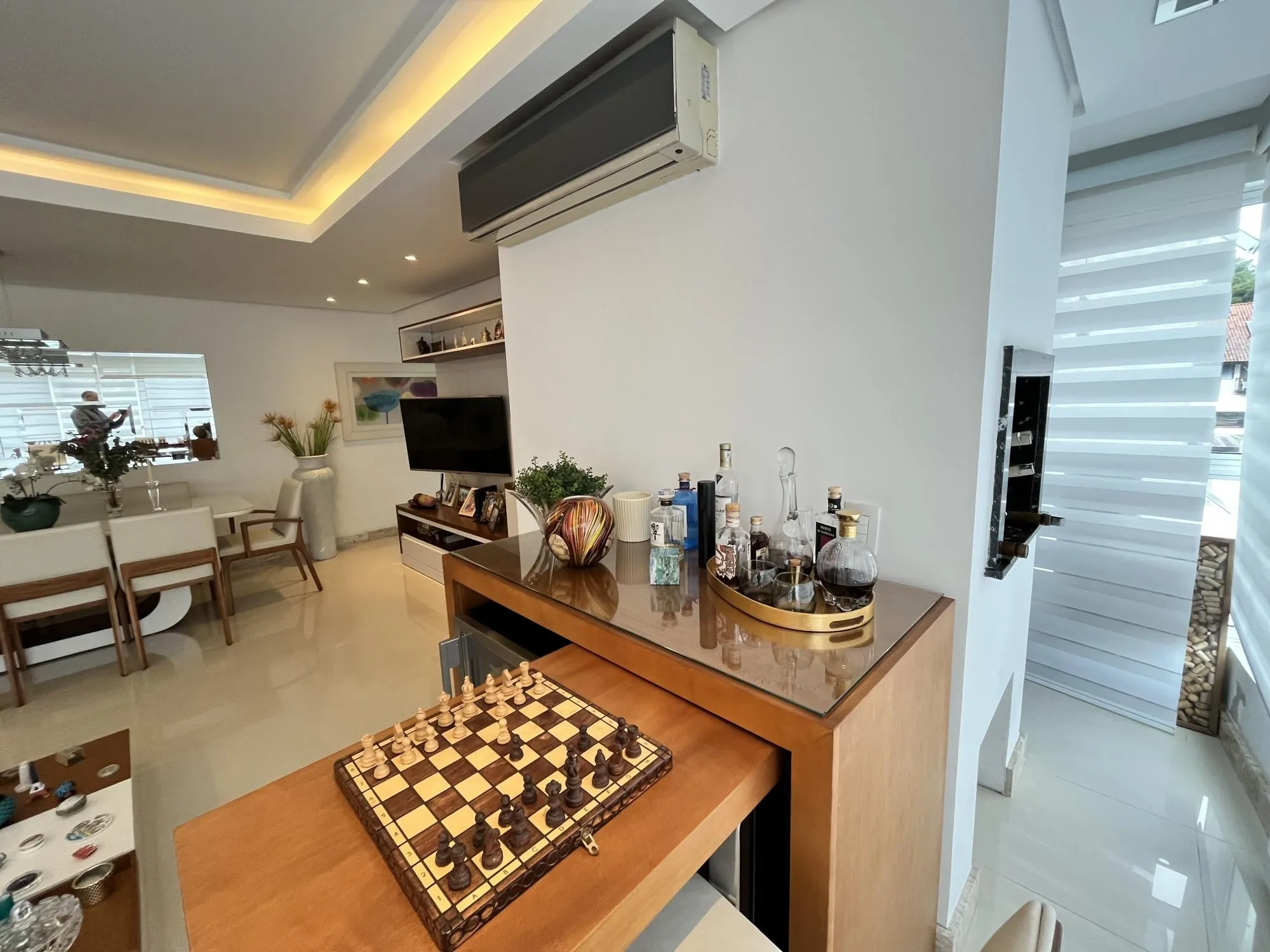 Imagem Excelente apartamento de 3 dormitórios, suíte, 2 vagas, no Bairro Boa Vista.