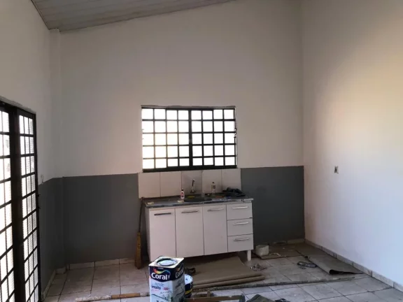 Imagem Barracão com 3 salas na Vila Engler