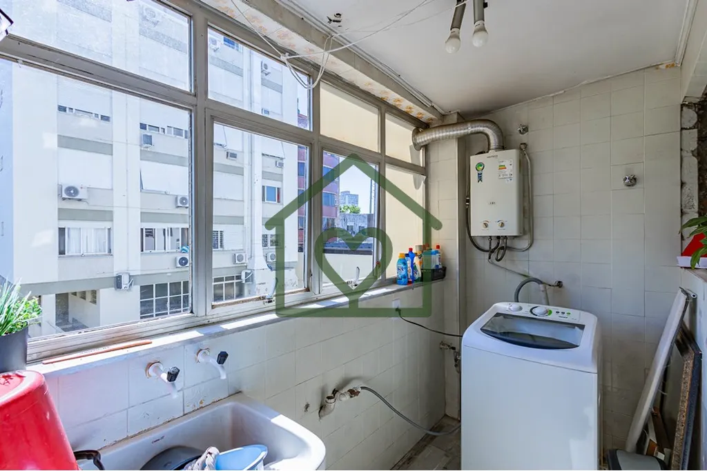 Imagem Excelente imóvel com 114,5m2 privativos, 3 quartos (sendo 1 suíte), 3 banheiros, sacada, dependên...