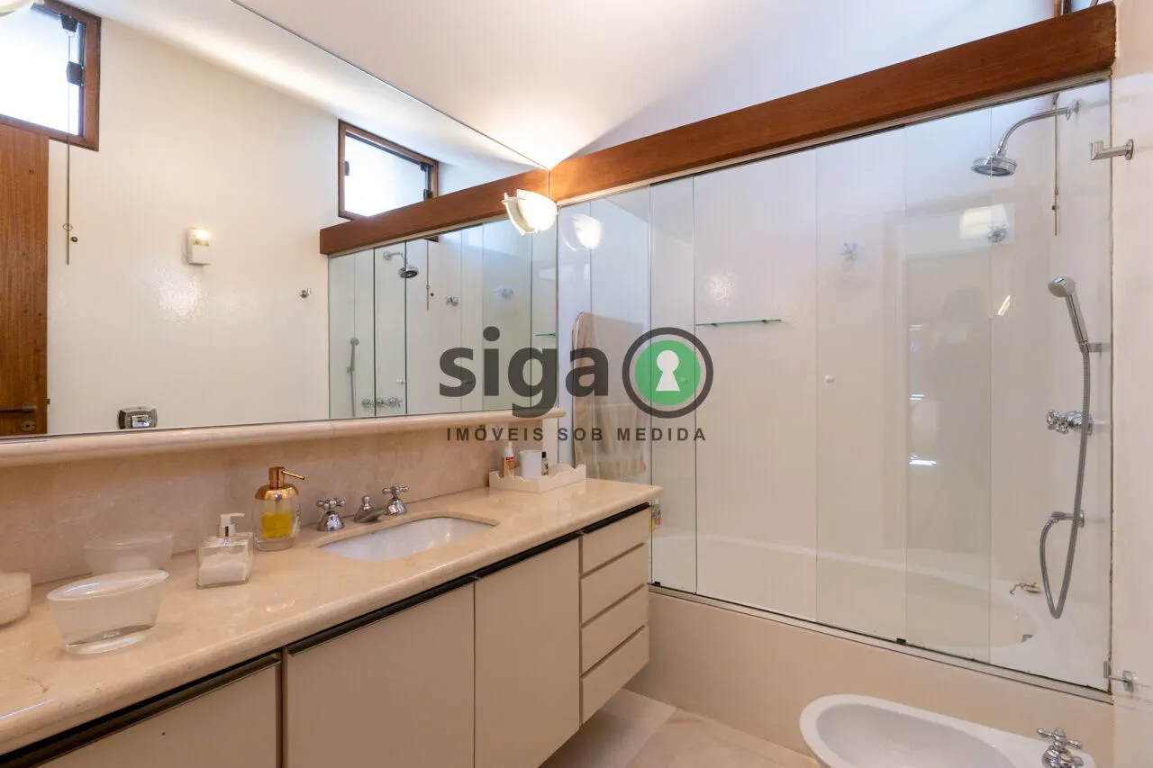 Imagem Casa com 455m² - 3 suítes - Moderna com Arquitetura Ramenzoni - Jardim Guedala - São Paulo/SP