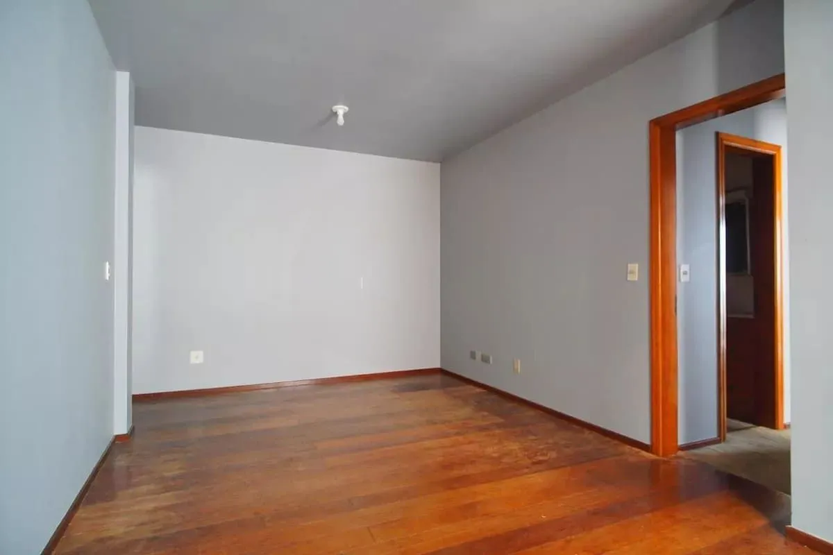 Imagem Apartamento de 3 dormitórios à venda em Petrópolis - Porto Alegre