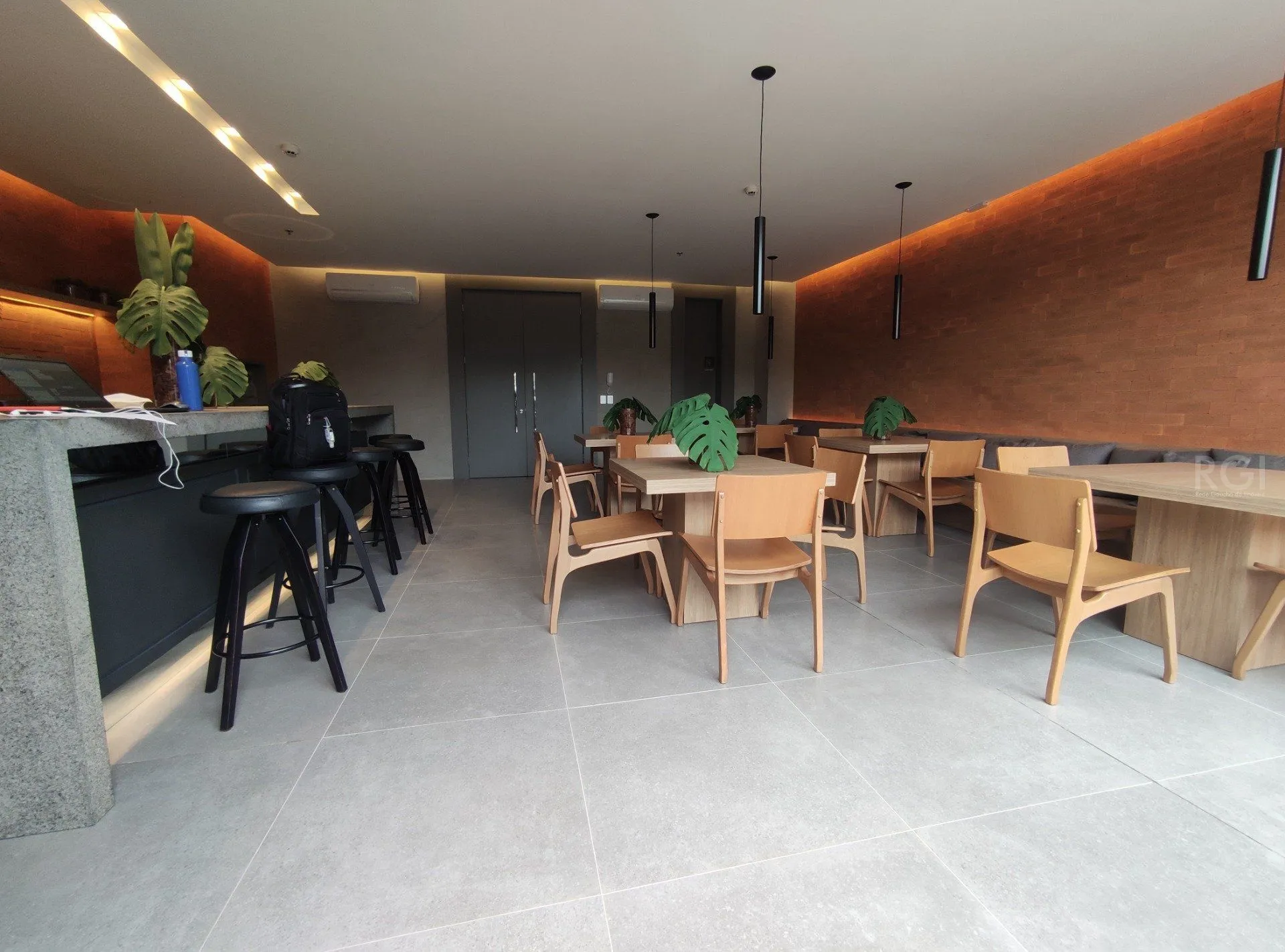 Imagem Apartamento para Venda - 44.98m², 1 dormitório, sendo 1 suites, 1 vaga - Teresópolis