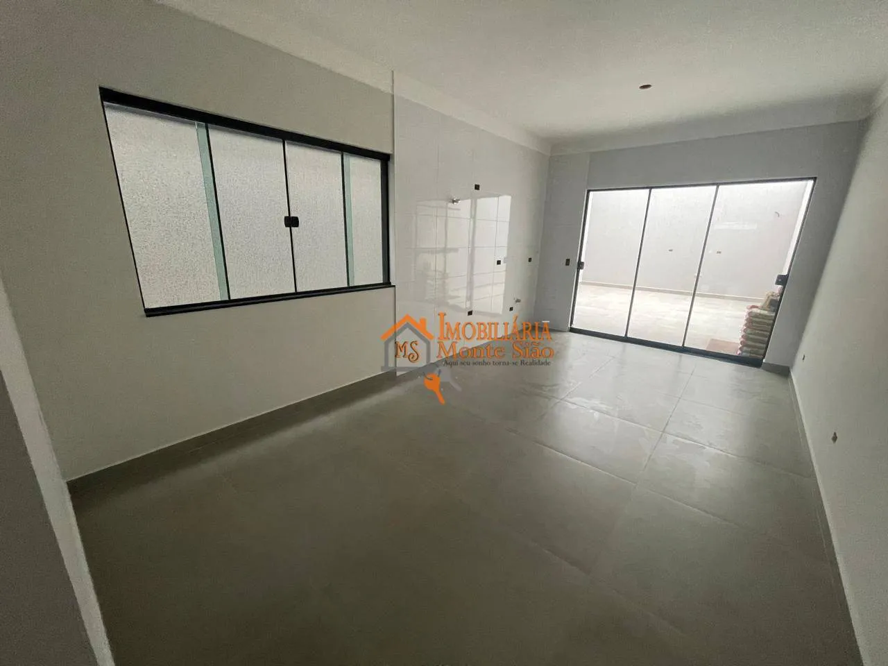 Imagem Sobrado com 3 dormitórios à venda, 148 m² por R$ 1.150.000,00 - Jardim Vila Galvão - Guarulhos/SP