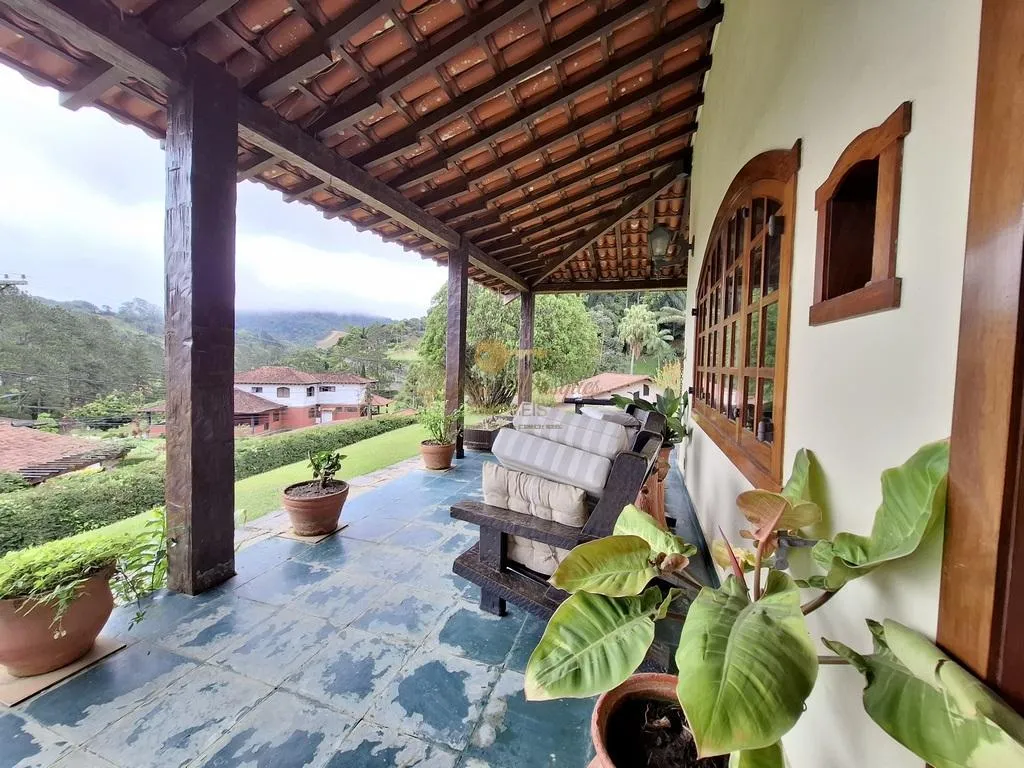 Imagem Casa em Condomínio para Venda em Teresópolis / RJ no bairro Albuquerque
