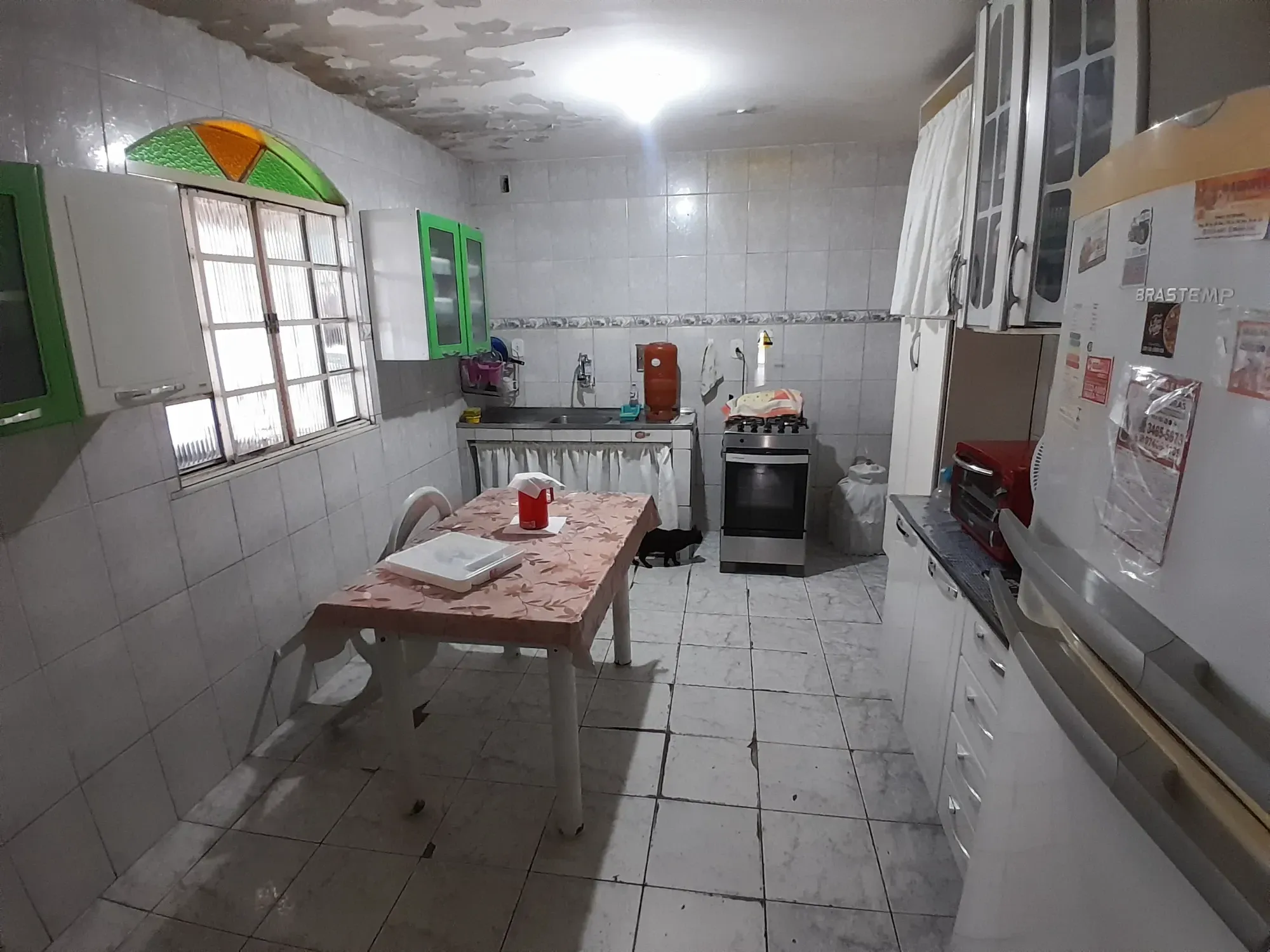 Imagem Casa com 2 Quartos à Venda, 150 metros em Bangu - Rio de Janeiro