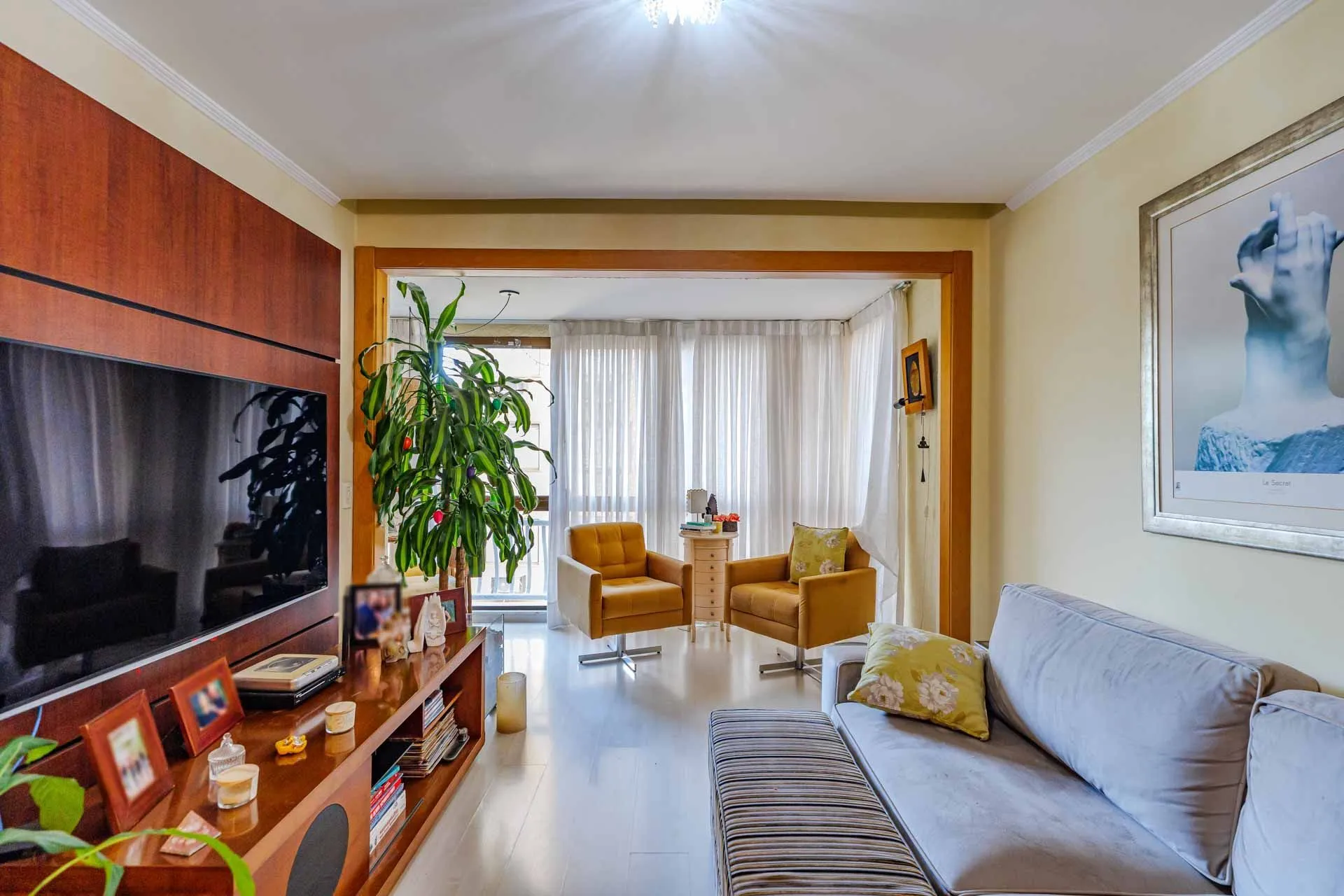 Imagem Apartamento para Venda - 93.43m², 3 dormitórios, sendo 1 suites, 1 vagas - Teresópolis