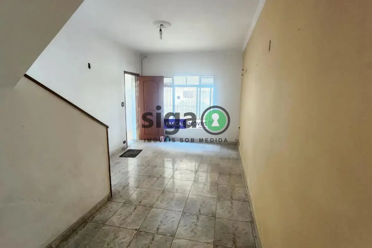 Imagem Casa à venda com 3 dormitórios e suíte