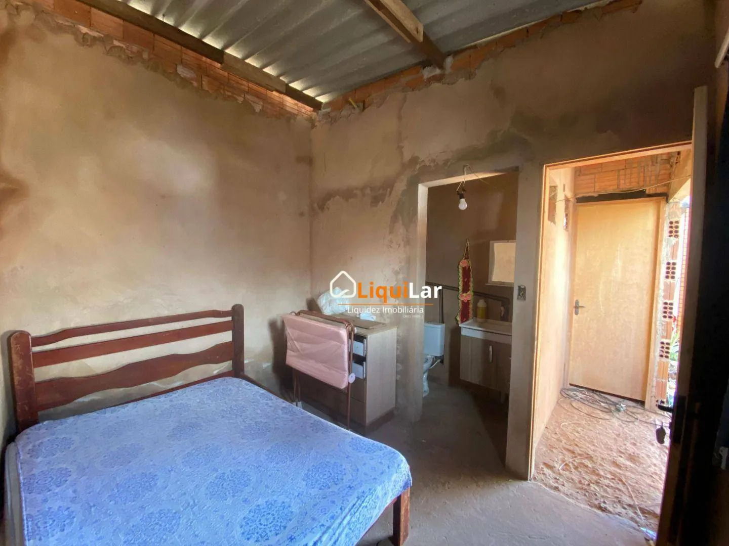 Imagem Oportunidade! Casa Ampla com Suíte + Estrutura nos Fundos no Parque dos Novos Estados