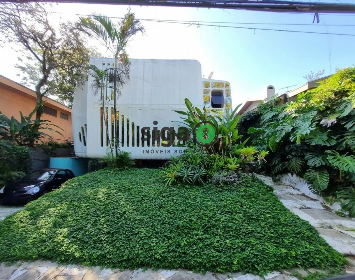 Imagem Casa em Rua fechada a venda na Granja Julieta com 4 quartos
