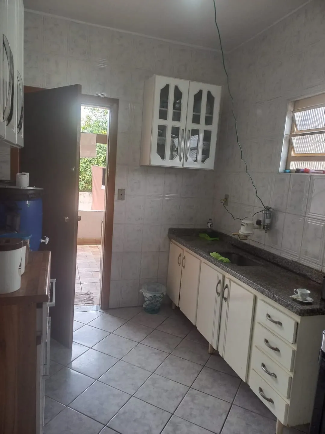Imagem Casa à venda 2 Quartos, 3 Vagas, Conjunto Residencial Araretama, Pindamonhangaba - SP