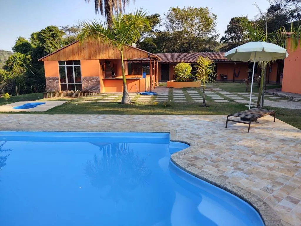 Imagem Vende-se belo sítio em Roças Novas/MG - Terreno com 20.000 m²