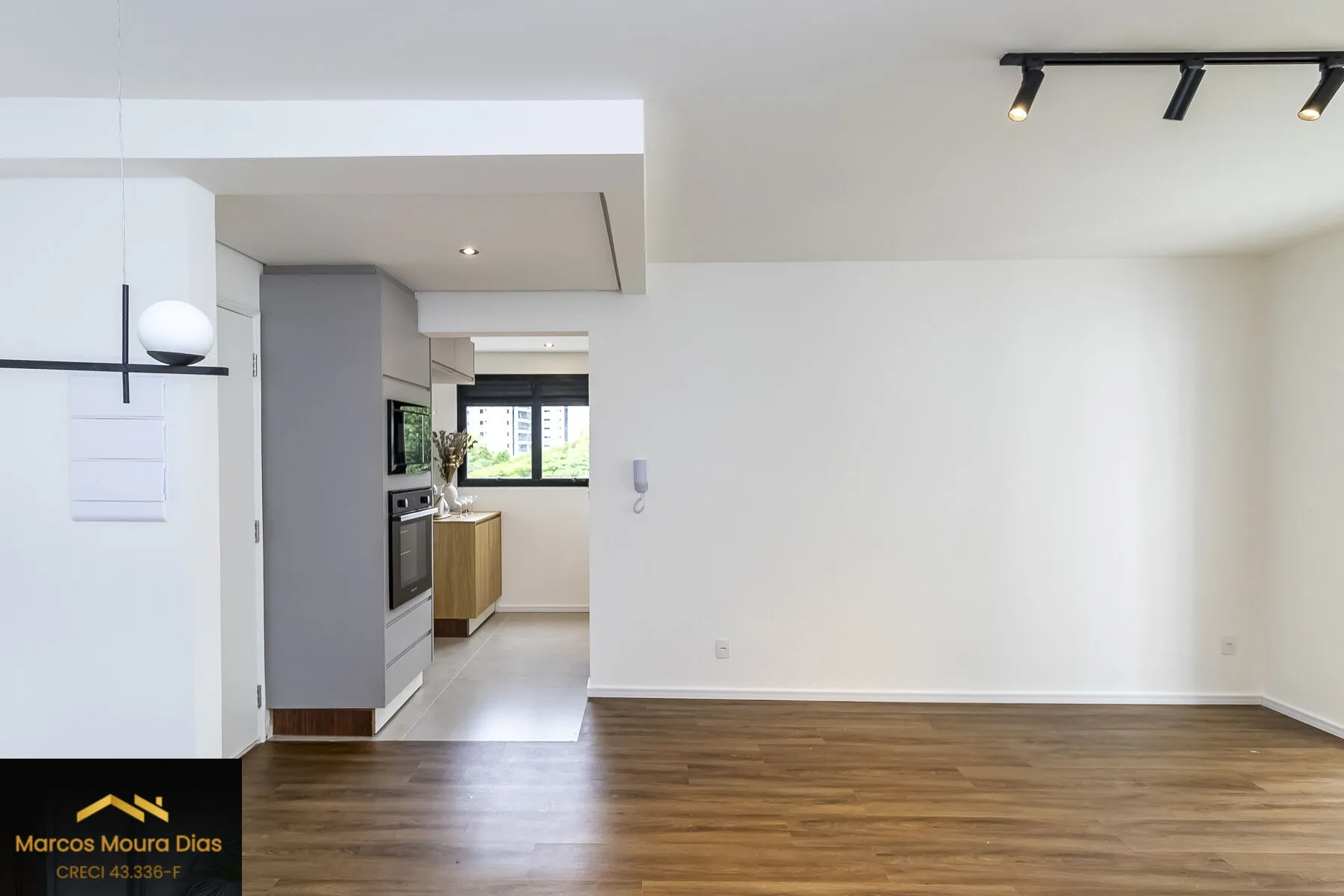 Imagem Apartamento 3 Dormitórios 1 Suíte 2 Vagas na Vila Olímpia Reformado