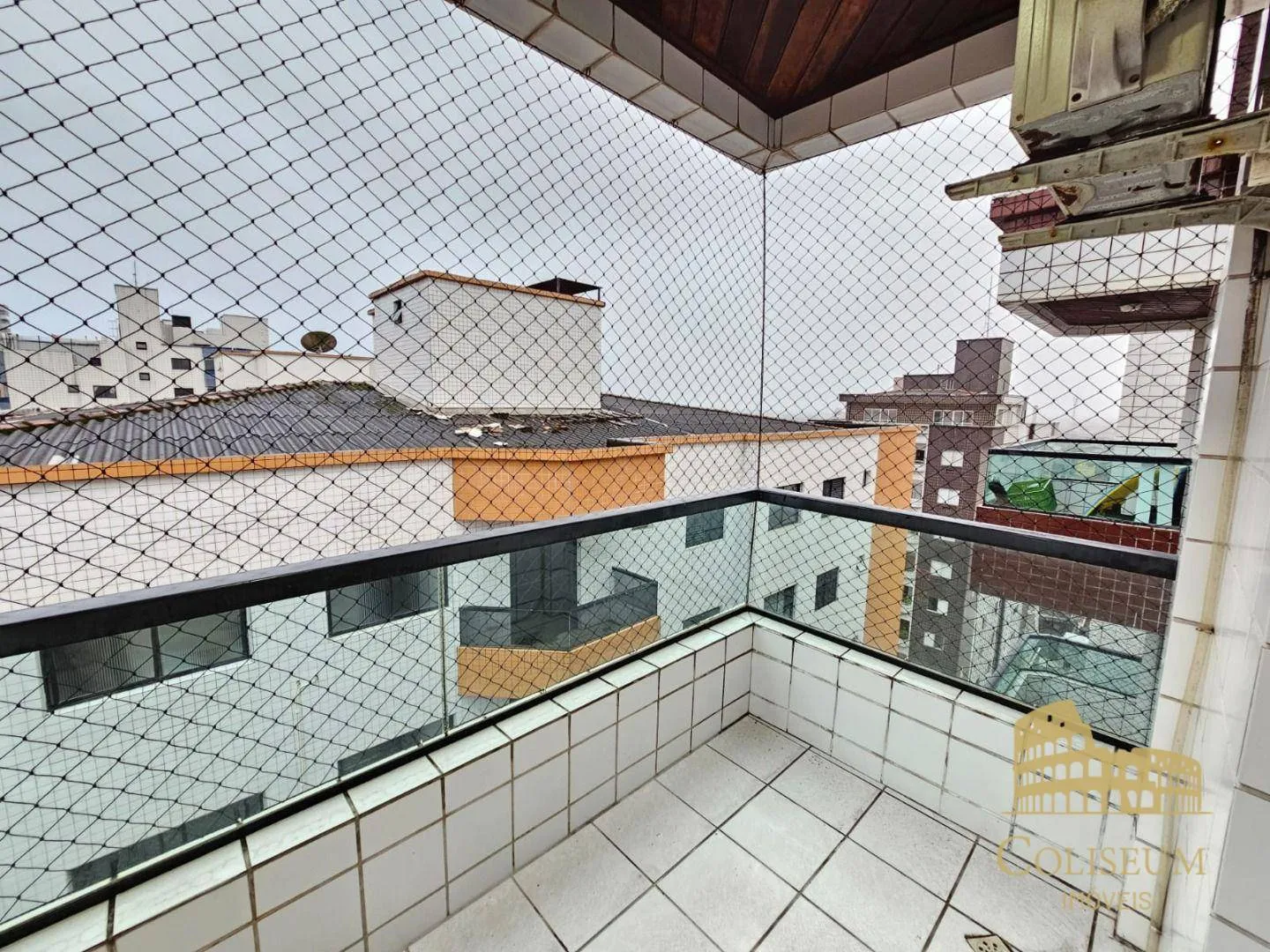 Imagem Apartamento com 1 dormitório à venda, 57 m² por R$ 335.000,00 - Vila Assunção - Praia Grande/SP