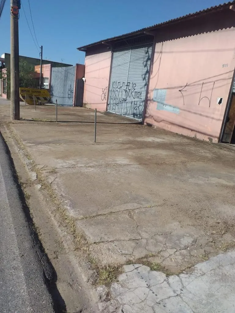 Imagem Galpão/Depósito/Armazém para aluguel 800 m2 Jardim São Lourenzo - Sorocaba - SP