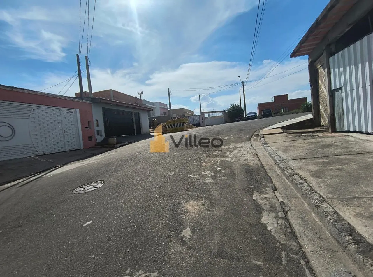 Imagem Descubra o equilíbrio perfeito entre tranquilidade e oportunidade de valorização com este terreno...