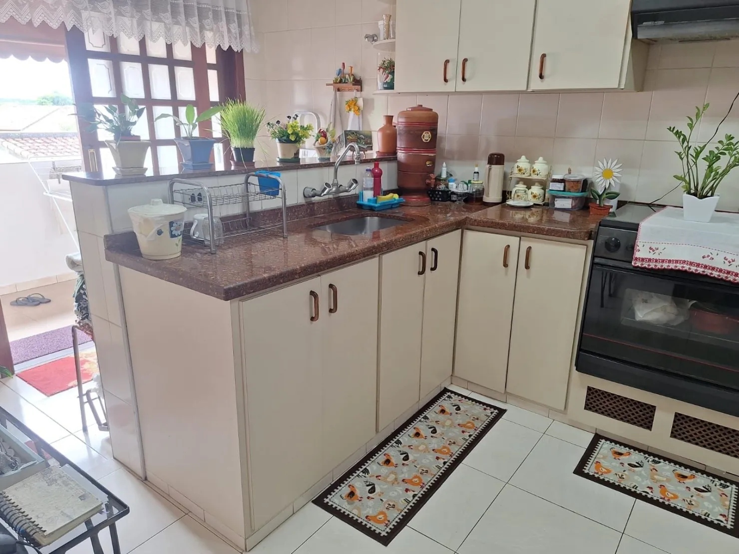 Imagem Imóvel Comercial e Residencial de Esquina no Bairro Crispim: Excelente Localização e Visibilidade para Comércio e Moradia