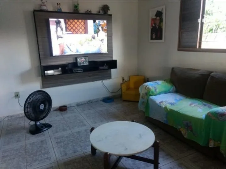 Imagem Chácara à venda 2 Quartos, 1 Suite, 2 Vagas, 530M², Parque Shangrilá, Pindamonhangaba - SP