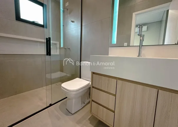 Imagem Maravilhosa casa térrea, acabamento de primeira, com 4 suítes todas com armários e ar condicionad...