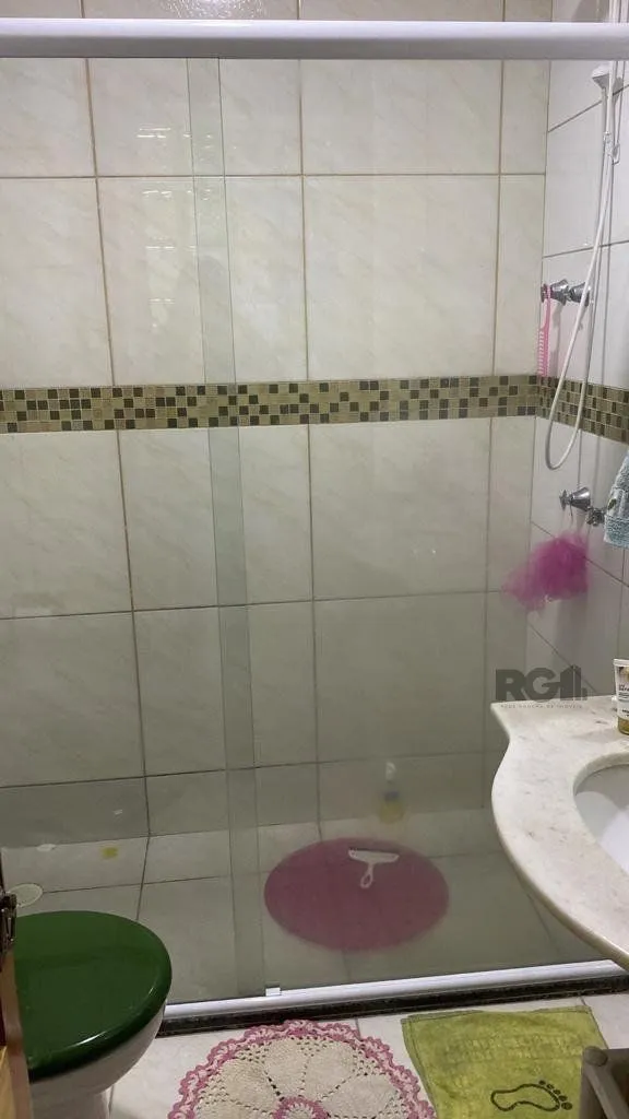 Imagem Casa 3 quartos, 4 vagas, salão de festa, sacada 198m² bairro Rubem Berta, Poa/RS