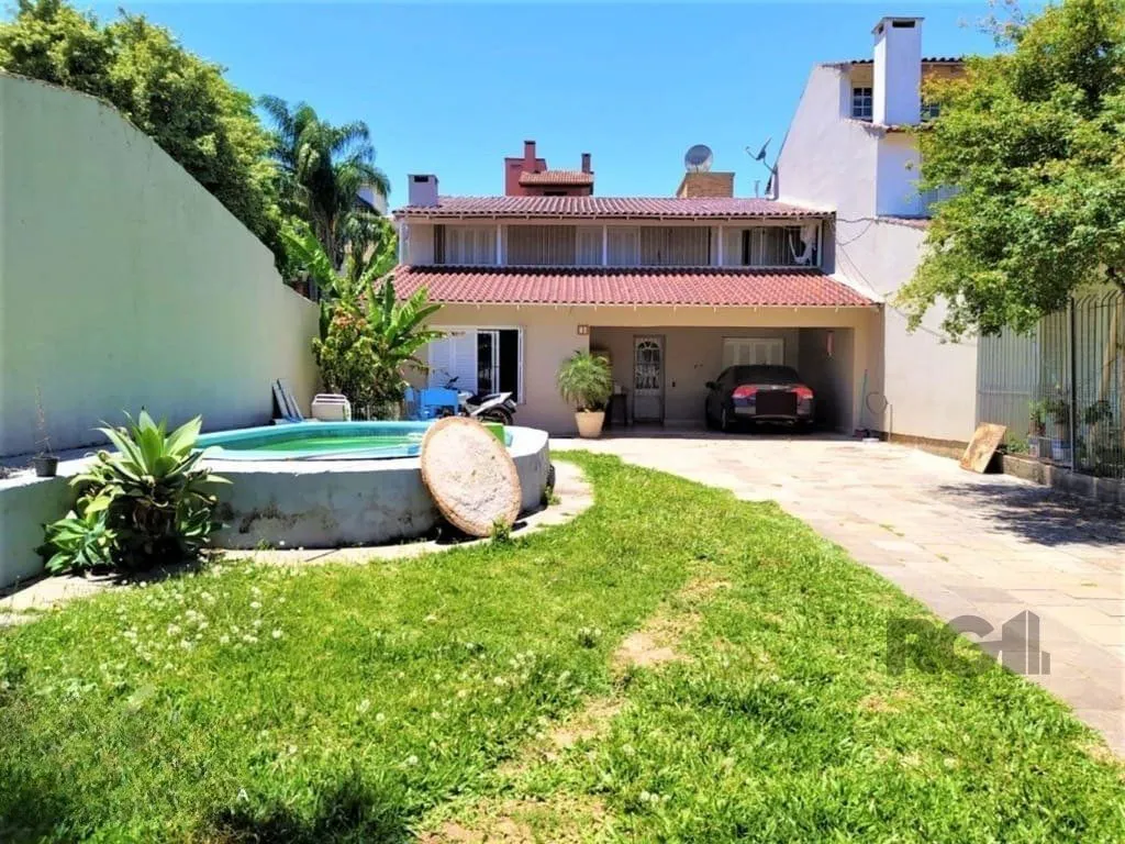 Imagem Casa de 4 dormitórios, bairro Espírito Santo