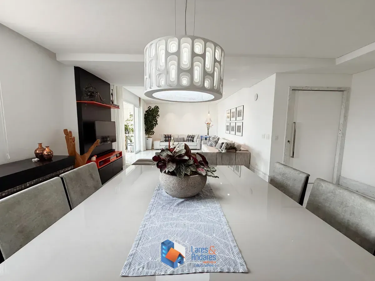 Imagem Duplex para venda em Perdizes com 4 quartos, sendo 3 suítes, 208m²