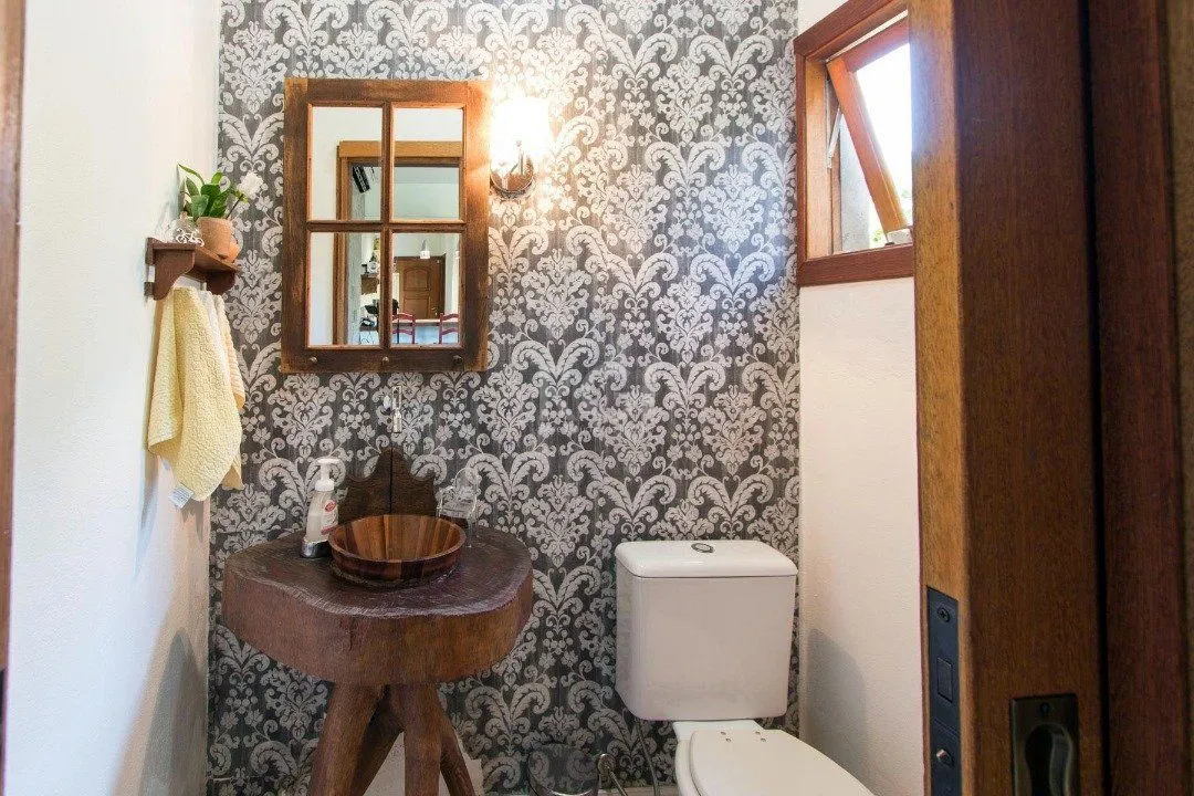 Imagem Casa para Venda - 250m², 3 dormitórios, sendo 2 suites, 3 vagas - Ponta Grossa