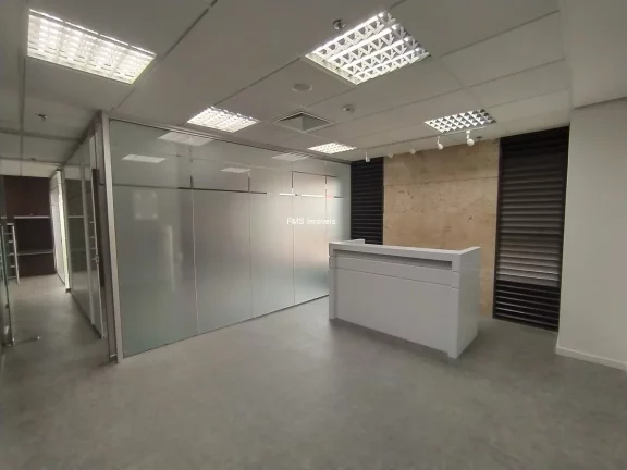 Imagem Conjunto comercial com 214m² próximo da Berrini.