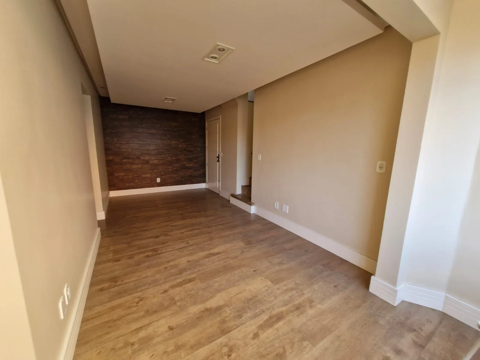 Imagem Cobertura com 123m², 2 dormitórios no Bairro Medianeira.