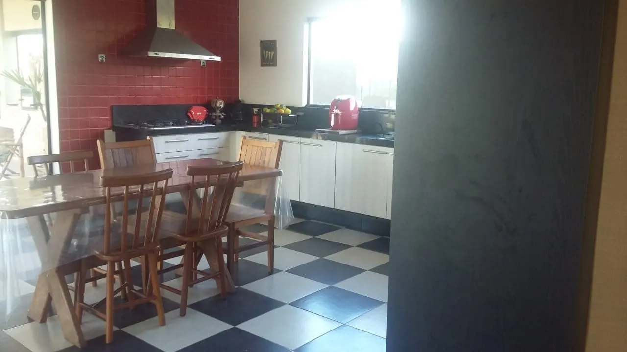 Imagem Casa à venda 3 Quartos, 1 Suite, 3 Vagas, 1020M², Abaete, Taubaté - SP | Reserva Altos do Cataguá
