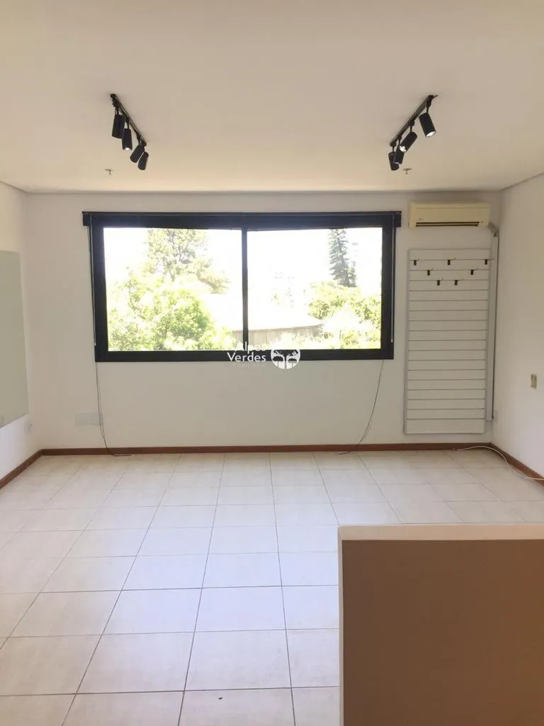 Imagem Vende-se sala comercial prox ao centro de Porto Alegre-33,69m2- R$280.000,00