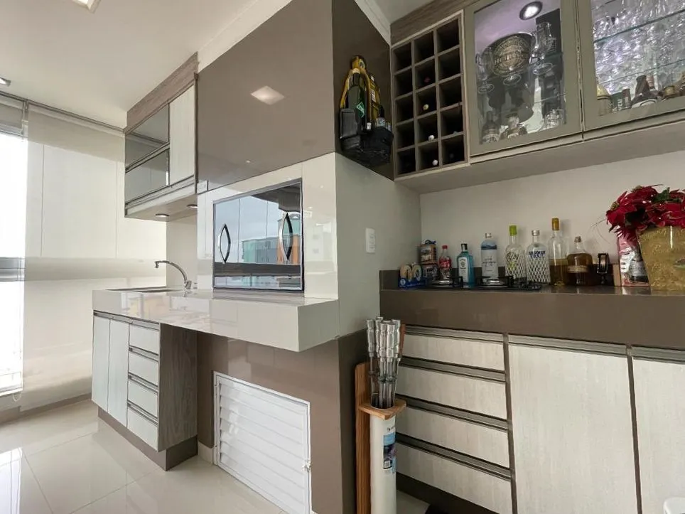 Imagem Apartamento à venda com 248m2 por R$ 6.490.000,00
