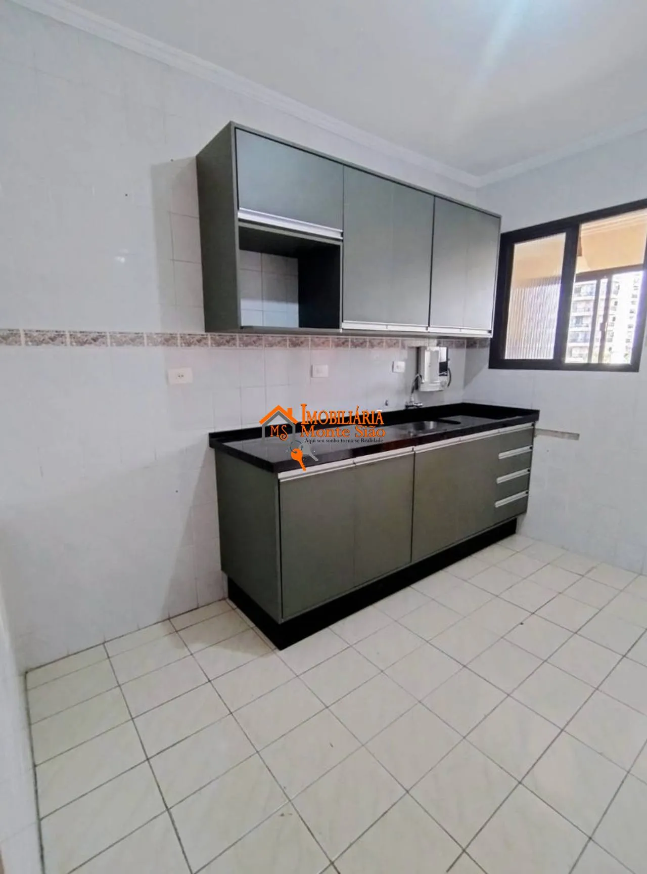 Imagem Apartamento com 2 dormitórios à venda, 76 m² por R$ 449.000,00 - Vila Galvão - Guarulhos/SP