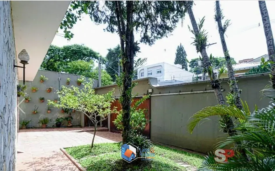 Imagem SOBRADO À VENDA COM 488 M², 4 SUÍTES, MÓVEIS PLANEJADOS, ESCRITÓRIO, 8 VAGAS E TERRAÇO GOURMET - JARDIM SÃO BENTO, SÃO PAULO, SP.