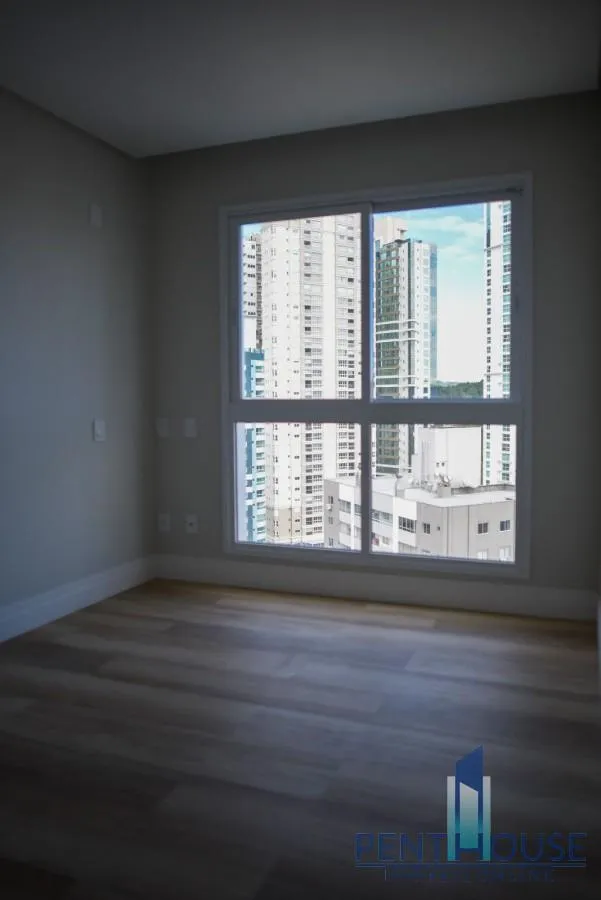 Imagem Apartamento Quadra Mar para Venda em Balneário Camboriú, CENTRO, 3 dormitórios, 3 suítes, 4 banheiros, 2 vagas