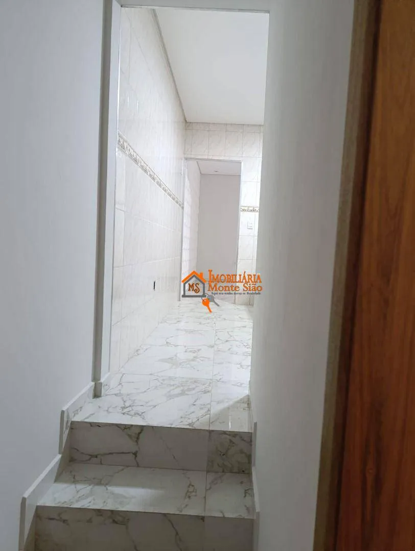 Imagem Sobrado com 6 dormitórios à venda, 250 m² por R$ 630.000,00 - Vila Rio de Janeiro - Guarulhos/SP