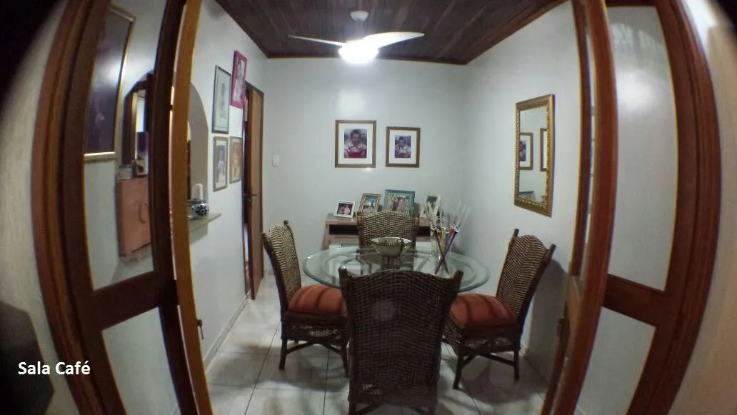 Imagem Ótima casa 3 dormitórios sendo 1 suíte e Salão de Festas