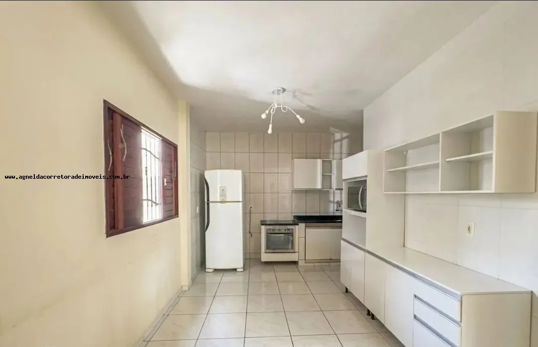 Imagem Casa para Venda em Parnamirim, Nova Parnamirim, 4 dormitórios, 2 suítes, 3 banheiros, 4 vagas