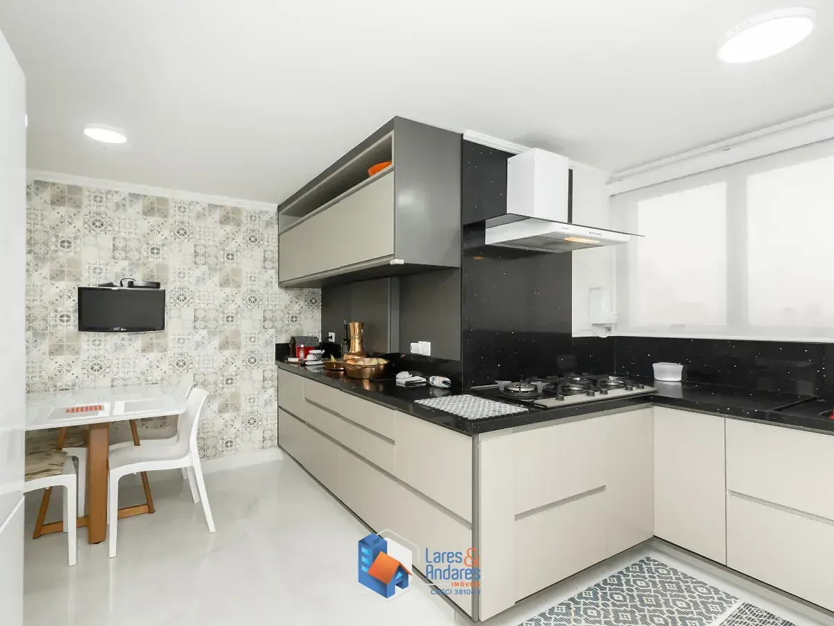 Imagem Apartamento para venda em Santo Amaro com 4 quartos, sendo 2 suítes, 159m²