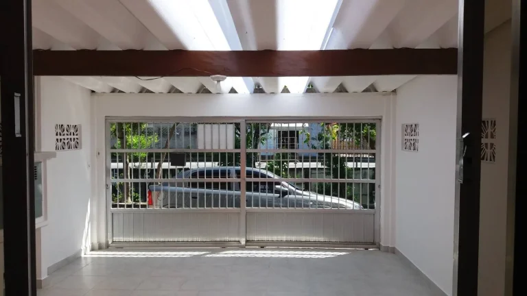 Imagem Sobrado 166m² 2 Dormitorios Grandes mais 1 Edicula e 2 Vagas de Garagens