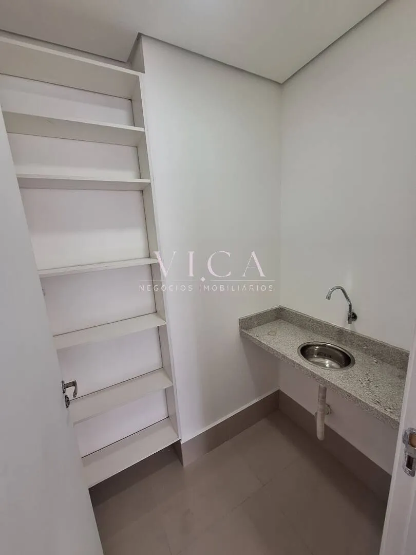 Imagem Alphaville| Edifício Alpha Premim sala 92m² 2 vagas R$ 940.000