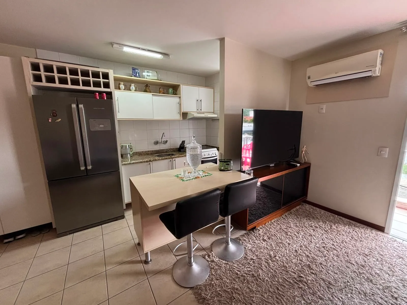 Imagem Apartamento com 2 Quartos à Venda, 75 m² em América - Joinville