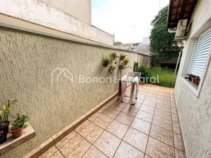 Imagem Casa com 179 m² e 3 Quartos
