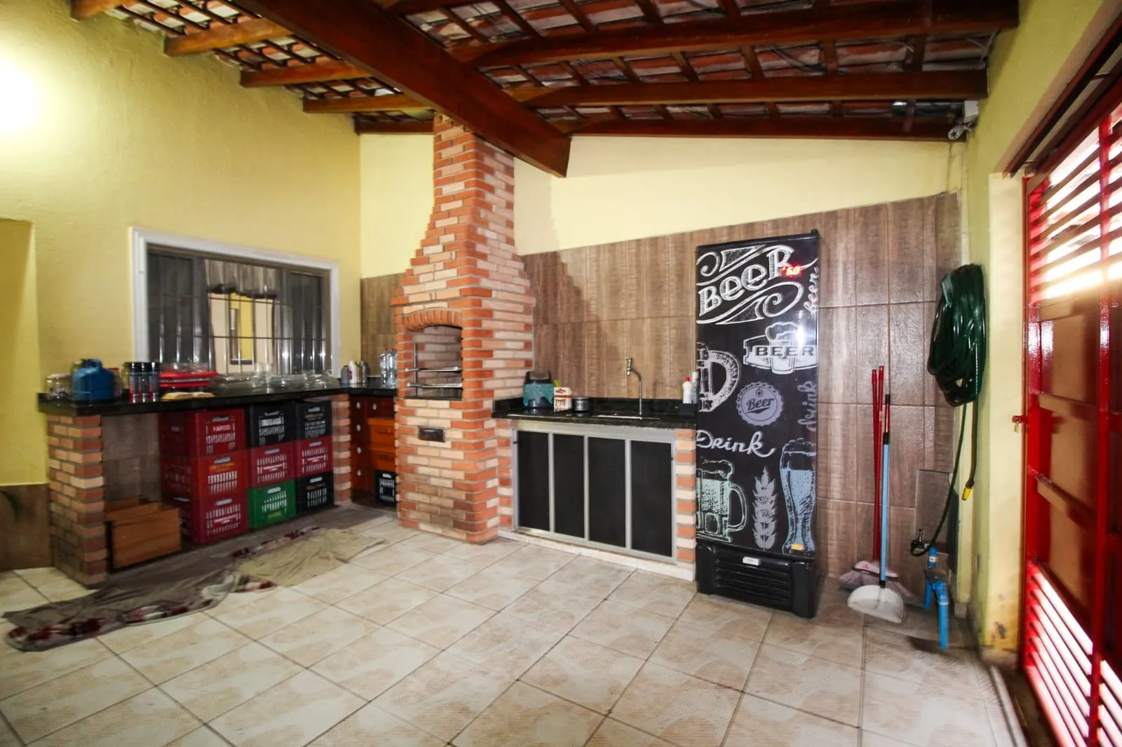 Imagem Casa Ampla e Moderna na Zona Norte com Área Gourmet e Quintal Privativo