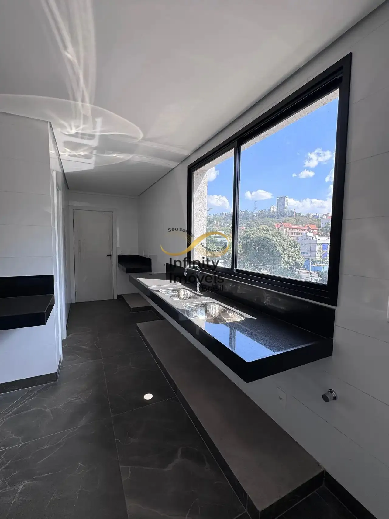 Imagem TEA MONDE LOURDES - Apartamento à venda no bairro Lourdes - Belo Horizonte/MG
